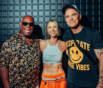 Robbie Williams et Miss Monique, l'une des collabs chocs de cet...