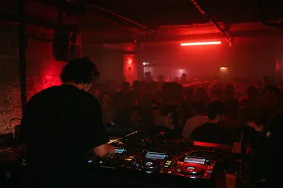 C’est quoi un DJ underground ?