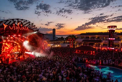 Ibiza : plongée dans l'empire festif de The Night League
