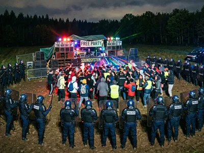 Les raves parties encore prises pour cibles