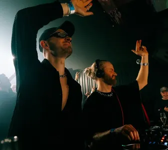 Kream ravive un monument de la house avec The Answer