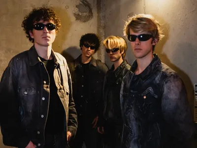 Le duo Ofenbach et ses clones, invités stars ce soir !