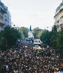 Emission spéciale TechnoParade ce soir !