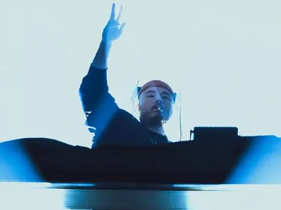 Duke Dumont fait revivre la house des années 90 avec Ain't No Game