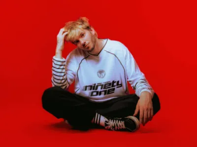 Open World, le nouveau road trip musical de Fakear