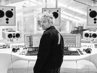 French 79 livre un titre introspectif avec The Adventurer