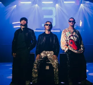 PNAU et MEDUZA unissent leurs univers pour Rollin