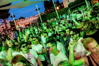 IBIZA: MANUMISSION RESUCITA EL ESPÍRITU LIBRE DE LA ISLA