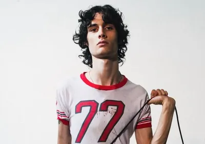 Sombr, la nouvelle sensation de la pop alternative