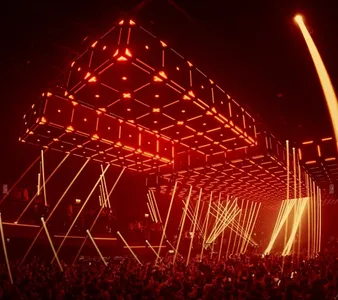 [UNVRS] le club qui a réinventé la fête à Ibiza