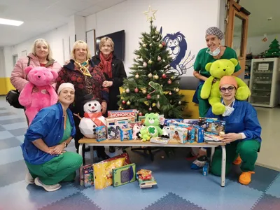Des jouets et des sourires pour les enfants de l’hôpital de Brabois