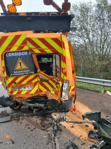 Accident sur la RN57 : un véhicule percute la flèche lumineuse des...