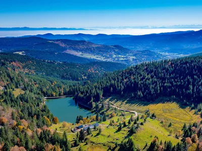 Tourisme dans les Vosges : une saison estivale 2026 jugée...