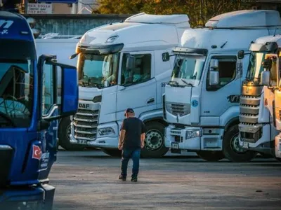 Chavelot : les routiers de la CFDT bloquent les poids lourds ce...