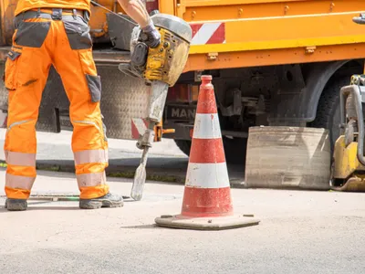 Travaux publics : la filière redoute 1 000 emplois détruits en...