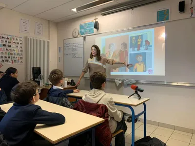 Angers. « Sans harceler directement, leur attitude peut avoir un...