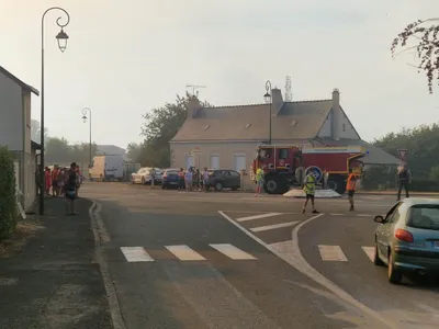 Près de Thorigné d'Anjou. Le feu progresse : 283 hectares ont...