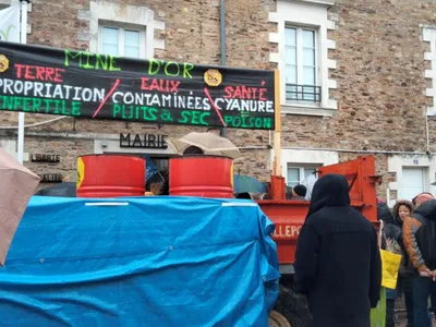 Saint-Clément-de-la-Place. Crainte environnementale ou opportunité...