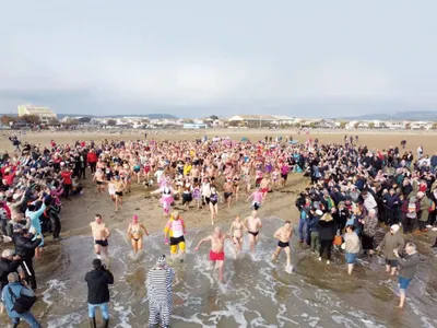 Aude : 1 000 courageux-ses attendus pour le bain du Nouvel An à...
