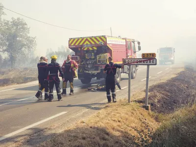Plus de 300 pompiers mobilisés simultanément sur des incendies dans...