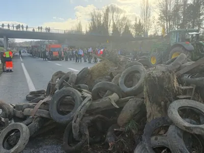 Corrèze : agriculteurs bloquent A20 et A89 contre l’abattage