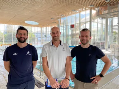 « J’apprends à nager » : comment apprivoiser l’eau grâce à un stage...