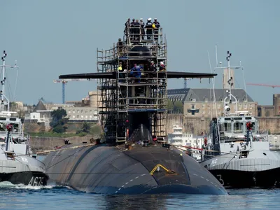 À Brest, Macron redessine la dissuasion nucléaire européenne