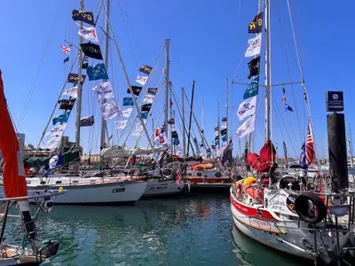 Golden Globe Race 2026 : 17 skippers s'élancent des Sables-d’Olonne...