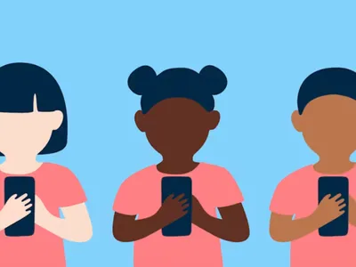 Écrans : des alliés du quotidien pour les moins de 15 ans, malgré...