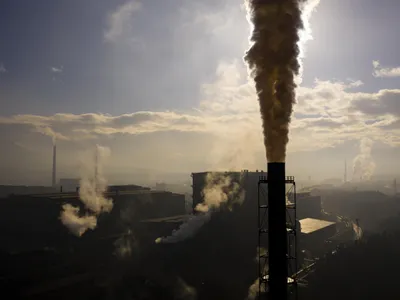 Vivre près d’usines augmenterait le risque de troubles...