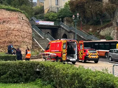 Le Mans : il chute de sa moto sous le tunnel des Jacobins