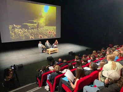 Prix Bayeux : les collégiens votent pour une photo du sacre du PSG