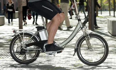 Bornes et aide à l'achat : la folie du vélo électrique s'empare de...