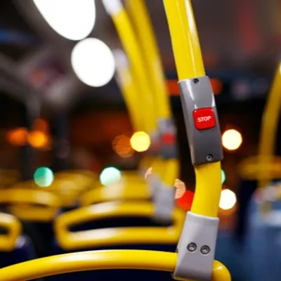 Un conducteur de bus agressé au couteau près de Nancy 