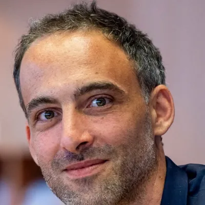 Raphaël Glucksmann en visite à Nancy aujourd'hui 