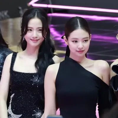 Blackpink annonce la sortie prochaine d'un mini album 