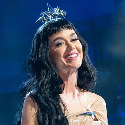 Katy Perry pousse ses fans à l’action contre l’ “ICE”