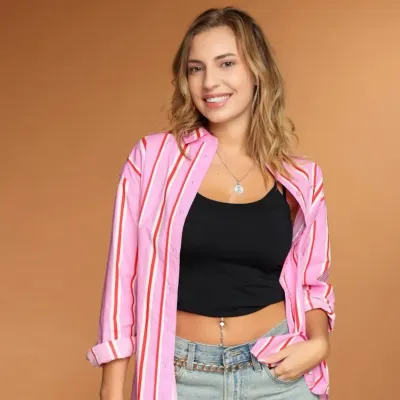 Fort soutien de la communauté suisse à Léa de la star academy : 