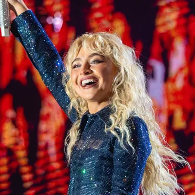 Sabrina Carpenter serait en couple 