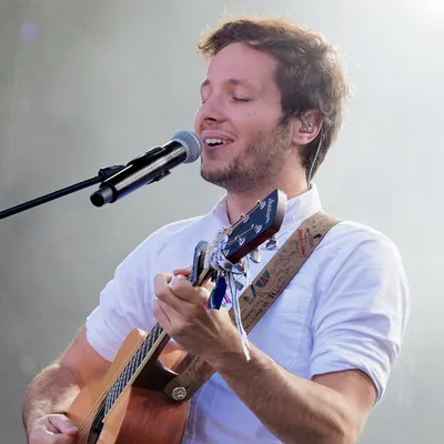 Vianney termine enfin sa cabane ! 