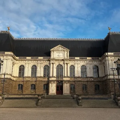Le parlement de Bretagne sous cloche, 9 hommes jugés pour tentative...