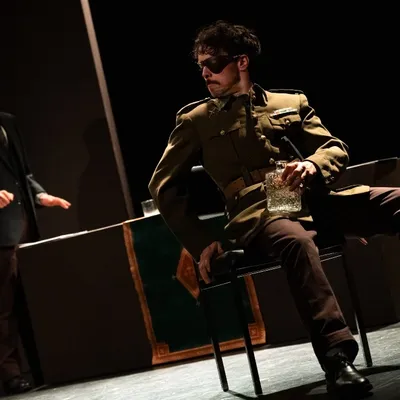 La Guerre des Emeus : une comédie nantaise sur la plus absurde des...