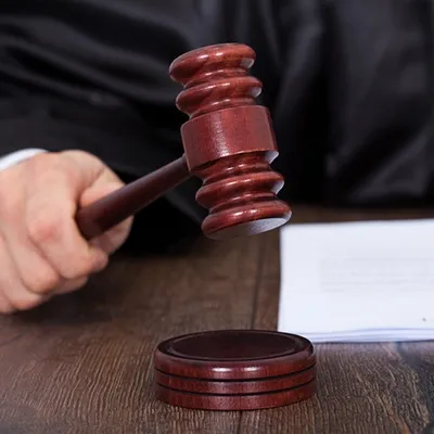 Double meurtre lors d’une cavale dans l’Ouest : le détenu condamné...