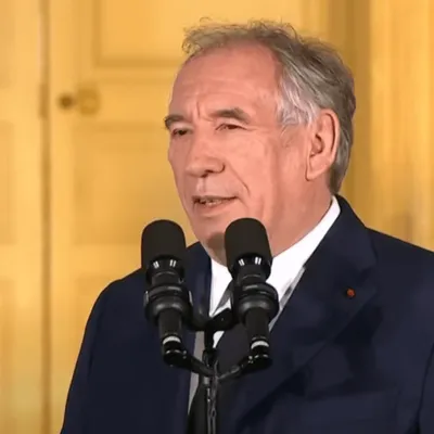 François Bayrou hospitalisé pour une "grippe très sévère"