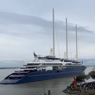 Des milliers de personnes venus assister au départ de l’Orient...