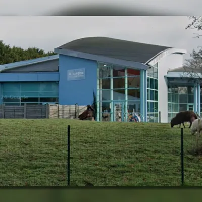 Côtes-d’Armor : face à la sécheresse, cette piscine ferme pour...