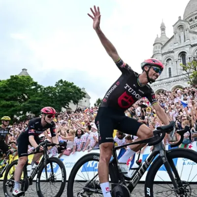"Merci du fond du cœur" : Julian Alaphilippe range le vélo