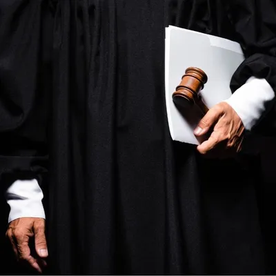 Agressions sexuelles : 6 ans de prison ferme requis à l'encontre...