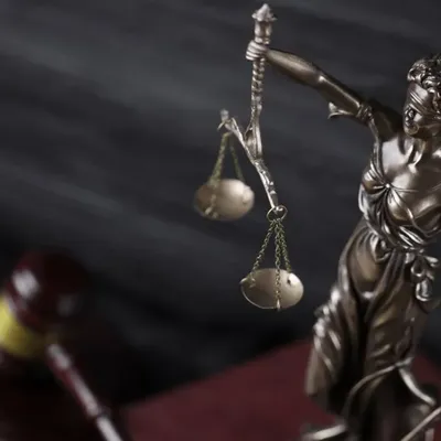 Cyberharcèlement d'une enseignante : une Tourangelle jugée à Paris