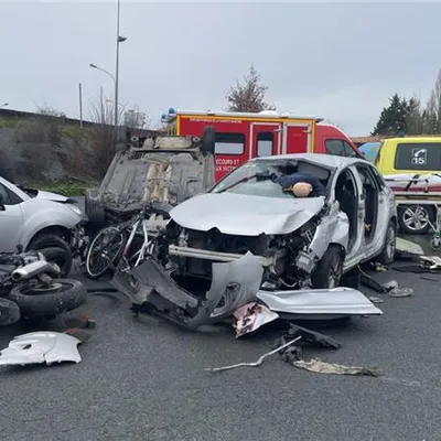 Téléphone au volant, votre permis de conduire bientôt suspendu en...